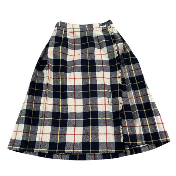 Vintage Tartan Wool  Plaid Wrap Skirt Buckle and Fringe / Women’s Small - - Picture 1 of 4